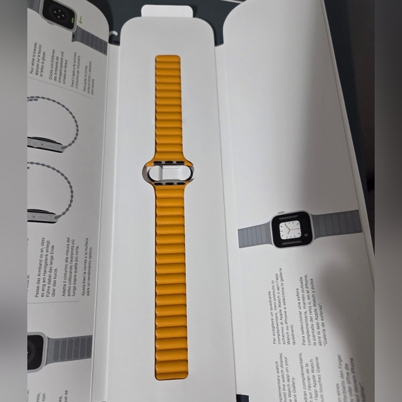 NWT - Apple Watch Band 40mm Leather Link Magnetic Closure California Poppy - Picture 5 of 8